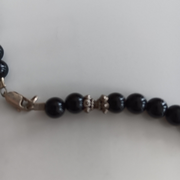 Black Beaded Necklace with Oval Pendant and Silver Setting - Picture 5 of 5